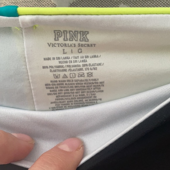 Bikini - Picture 6 of 6